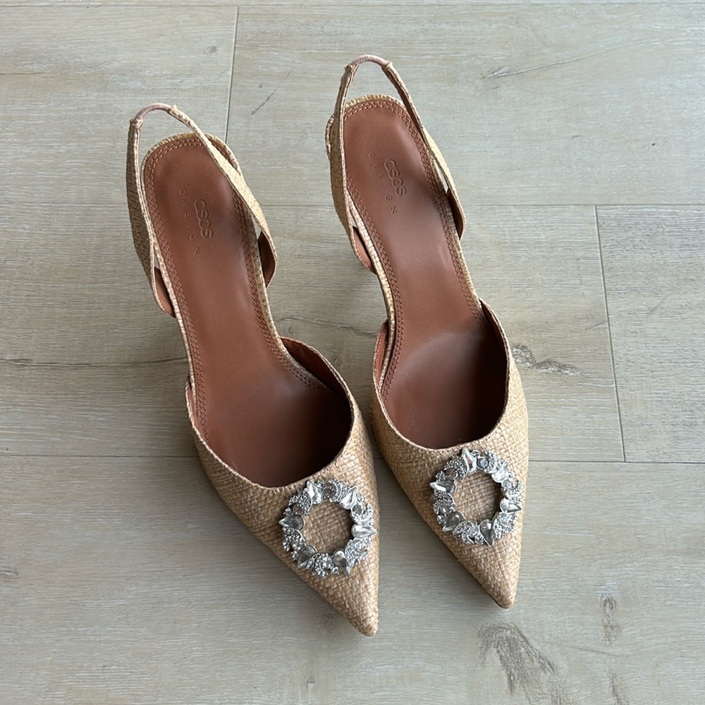 Heels beige. Asos